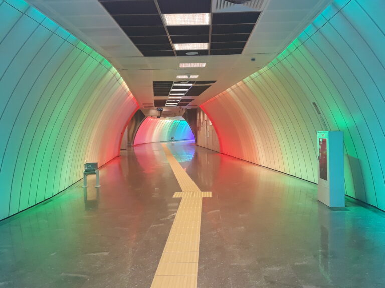 Istanbul metro stops – art underground