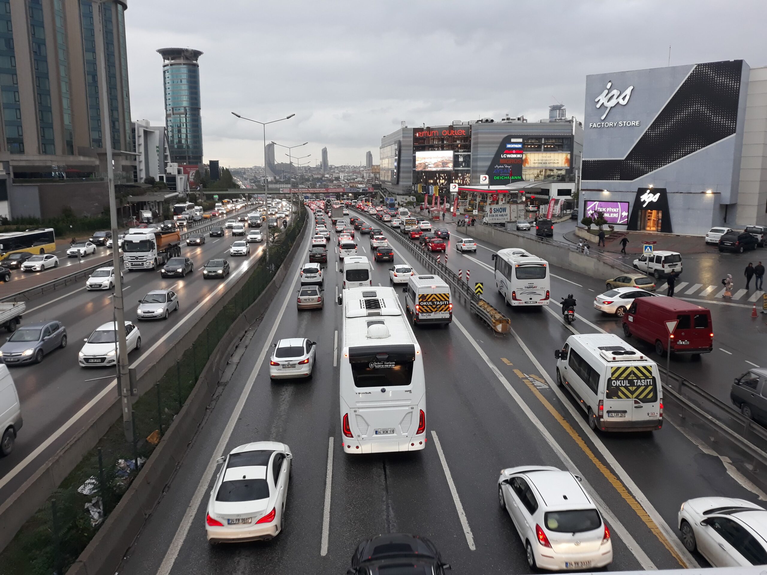 Light traffic in Istanbul